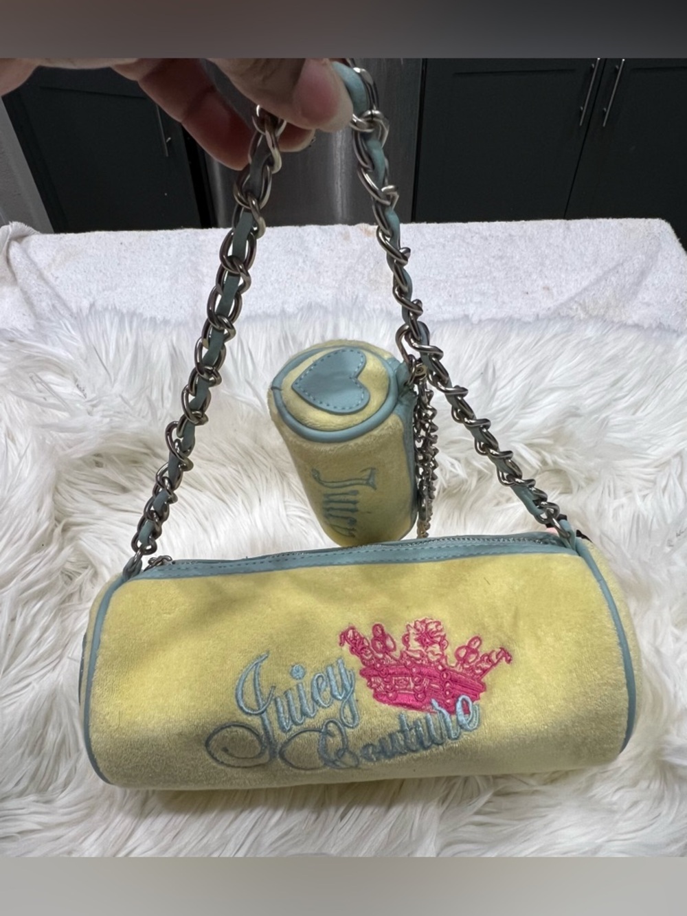 Juicy Couture Limited Edition 3-piece Yellow Terry Barrel Bag & Accessories - Picture 11 of 13